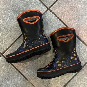 Kids Rain Boots size 13